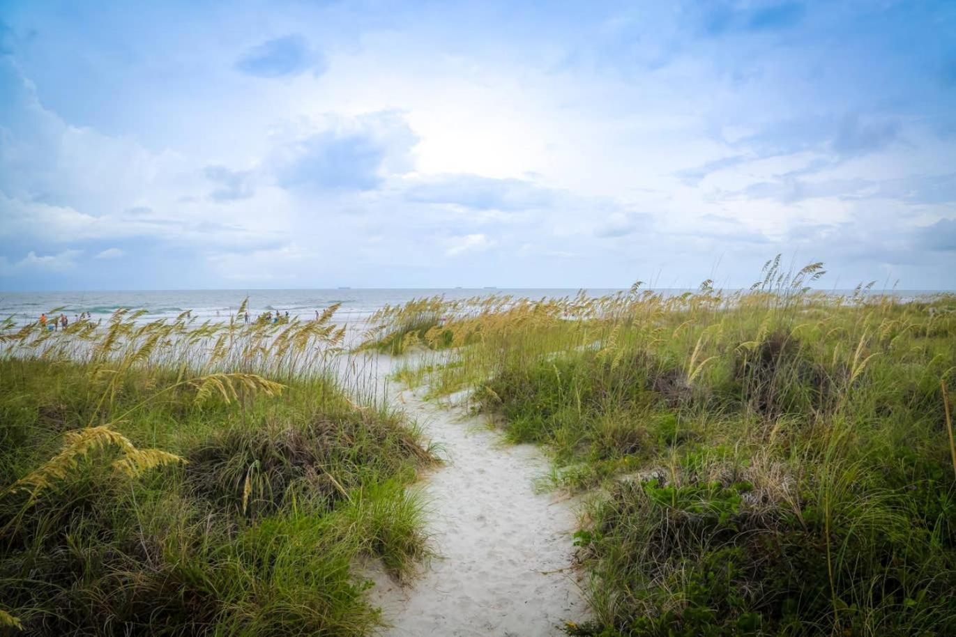 Holiday Inn Club Vacations Cape Canaveral Beach Resort Bagian luar foto